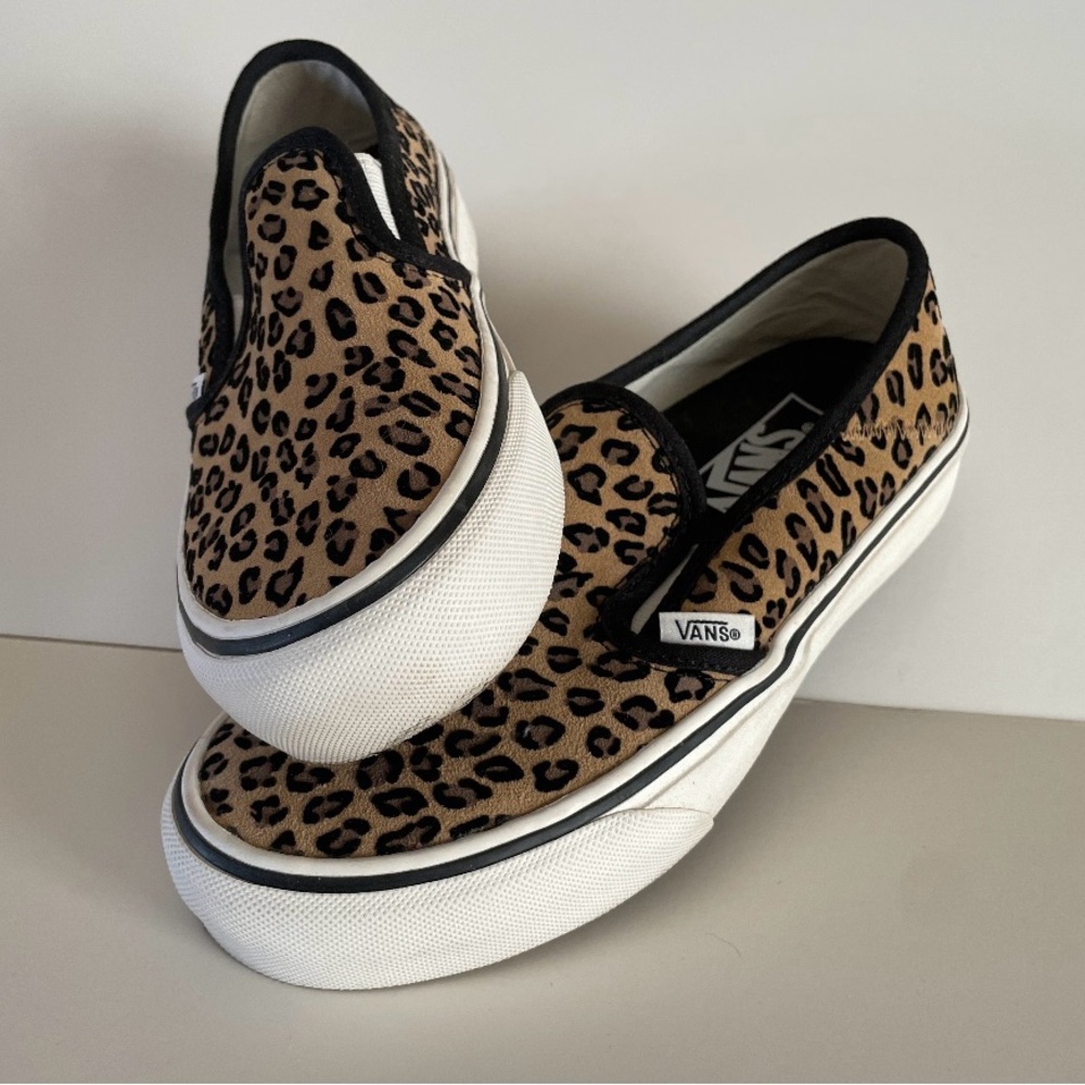 Vans Women’s 5/Youth 3 Cheetah Print Slip-On Sneakers